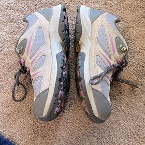 Women’s low Outdoor Hiking Boots rarely worn Hi-Tech Trail II Grey & Purple
